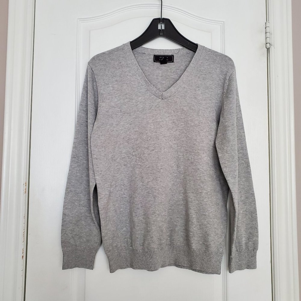F21 Grey V-Neck Sweater